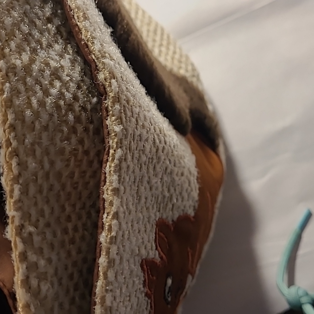 Unique Women's Embroidered Rounded Pocketbook - image 7